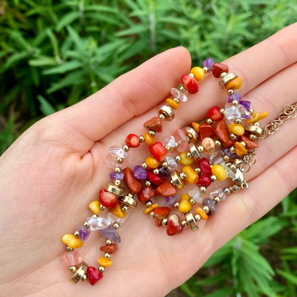 NEW Beaded Necklace Multicolor Colorful Stones Bright with Gold Closure - Picture 4 of 4